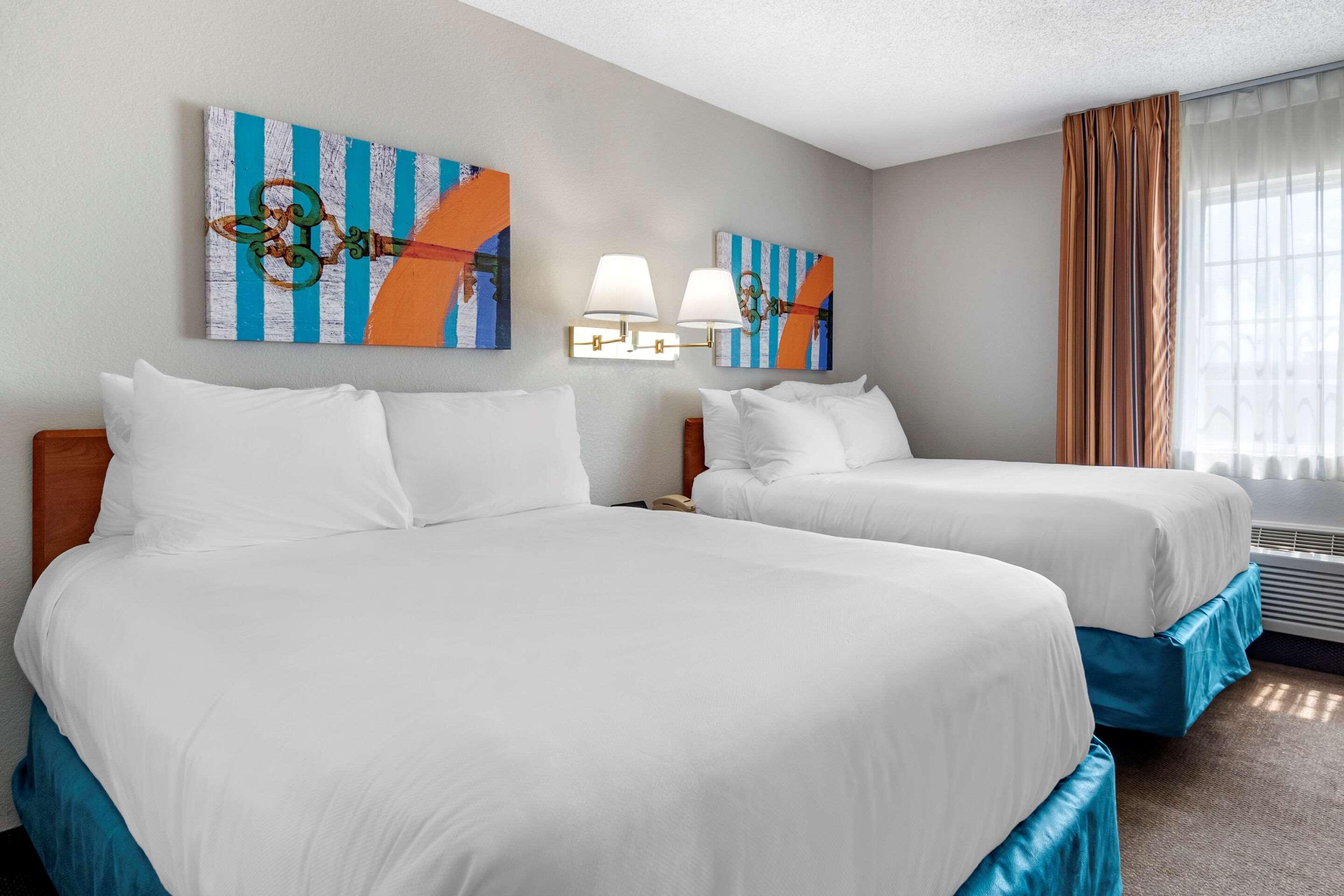 Mainstay Suites אמפוריה מראה חיצוני תמונה