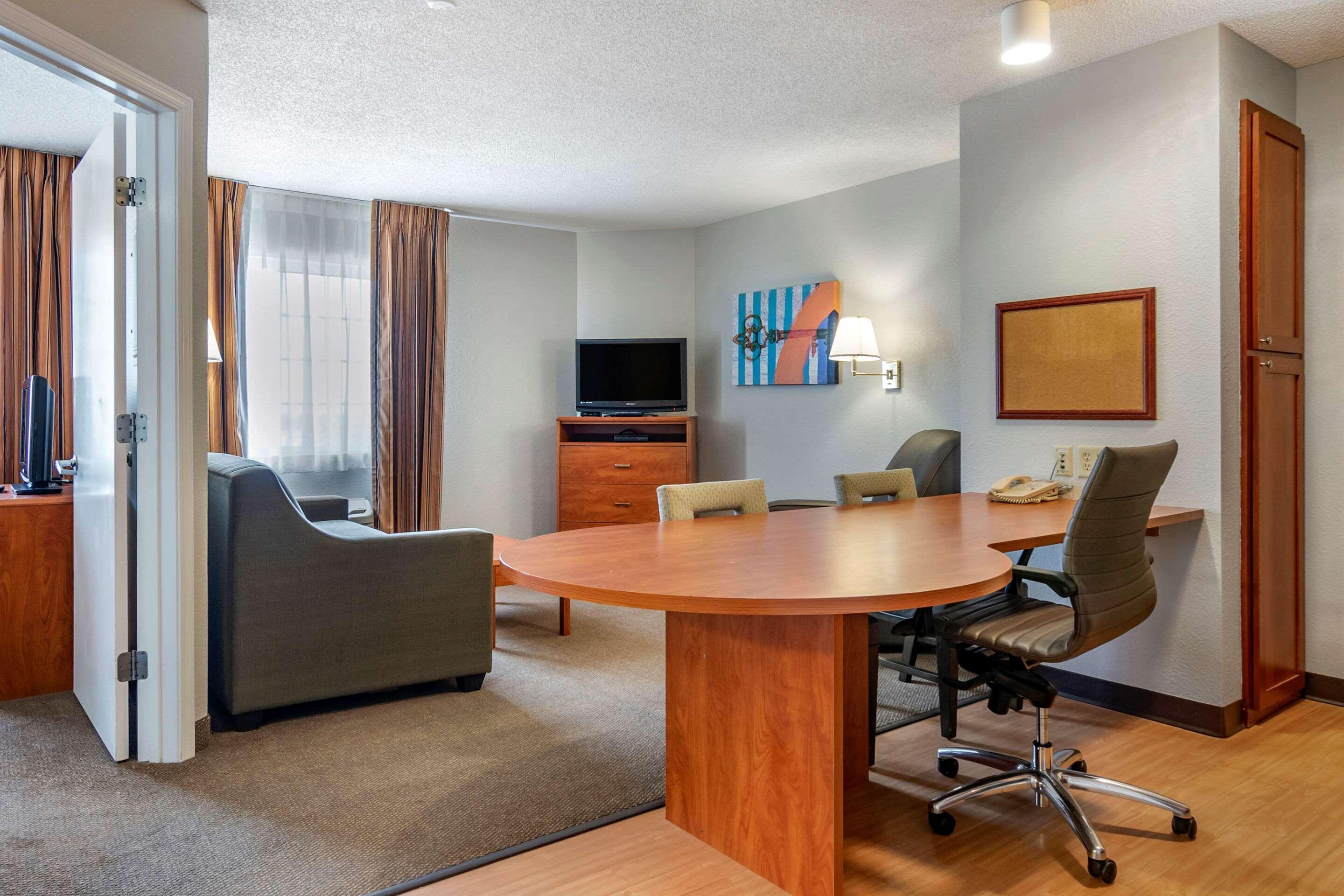 Mainstay Suites אמפוריה מראה חיצוני תמונה