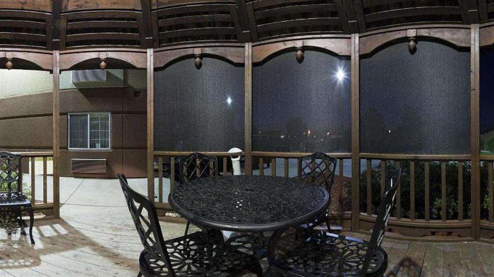 Mainstay Suites אמפוריה מראה חיצוני תמונה